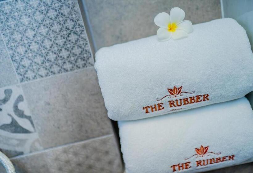 اتاق لوکس سه تخته, The Rubber Hotel Phuket