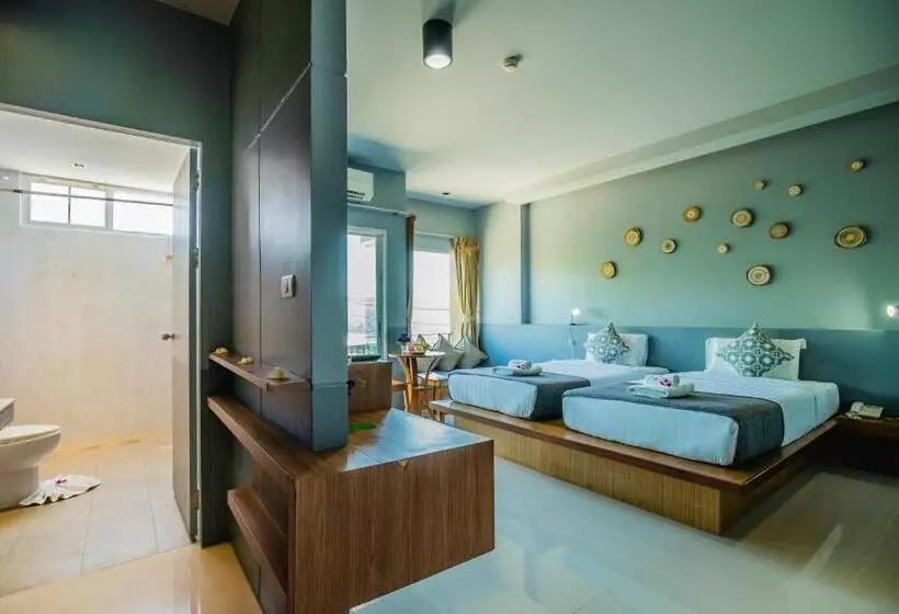 デラックスルーム, The Rubber Hotel Phuket