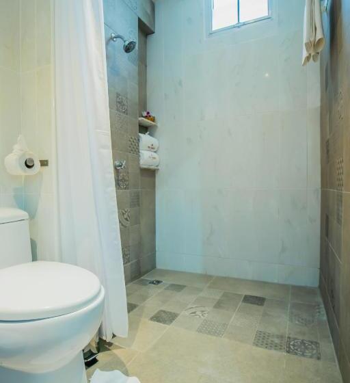 اتاق لوکس, The Rubber Hotel Phuket