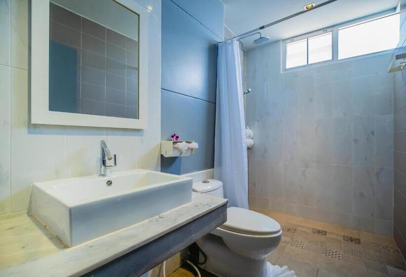 Номер Deluxe, The Rubber Hotel Phuket