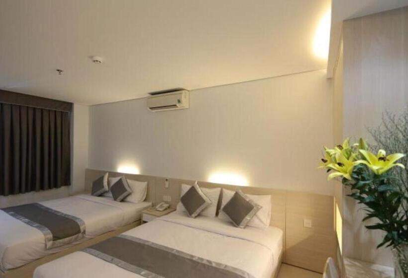 اتاق خانوادگی, Tristar