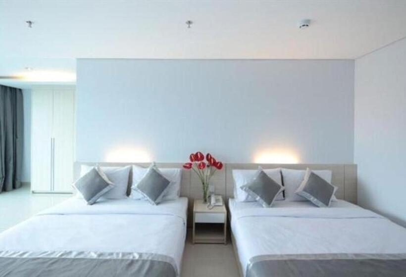 اتاق خانوادگی, Tristar