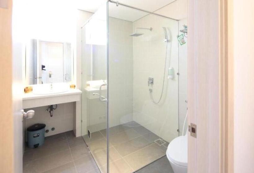 سوییت خانوادگی, Tristar