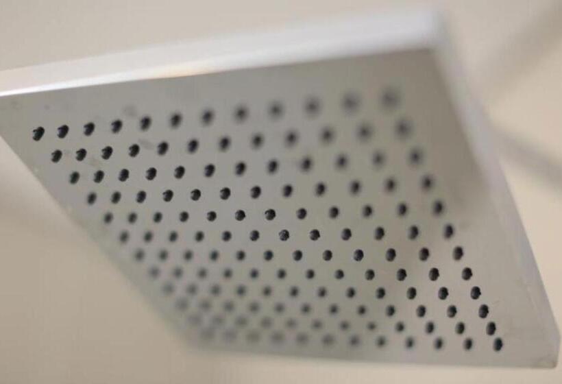 سوییت خانوادگی, Tristar