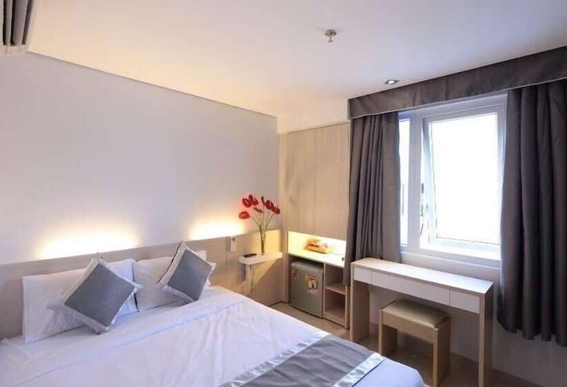 اتاق استاندارد, Tristar