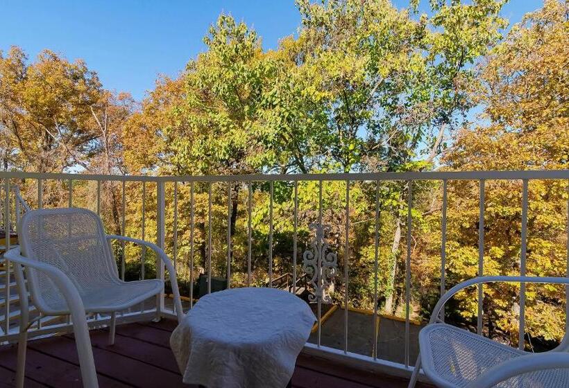 חדר סטנדרט עם מיטת קינג, O Eureka Springs  Christ Of Ozark Area