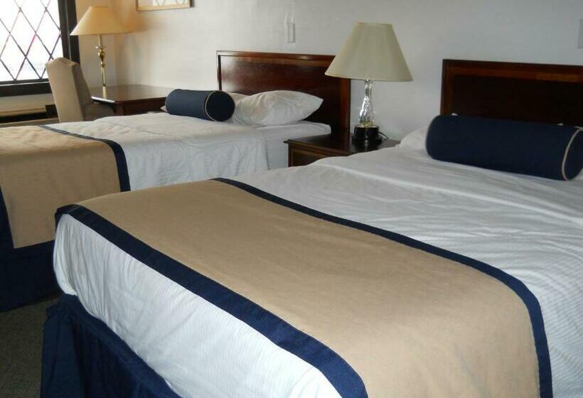 ２ダブルベッドのスタンダードルーム, Value Inn Motel  Milwaukee Airport South
