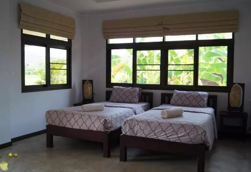 Deluxe-bungalow, Baan Chai Thung Resort