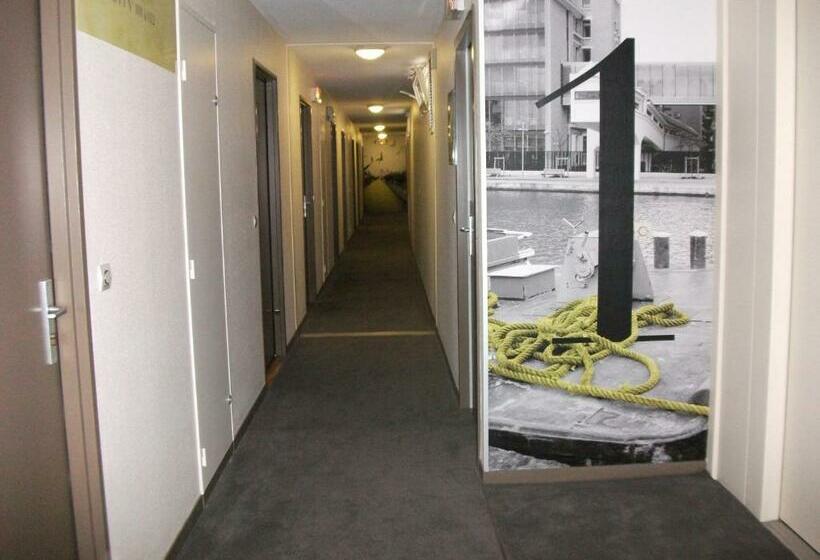 スタンダードスタジオ, Séjours & Affaires Pantin Charles De Gaulle