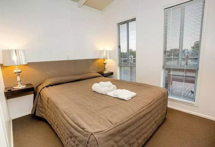 スリーベッドルーム　ヴィラ, Nrma Warrnambool Riverside Holiday Park