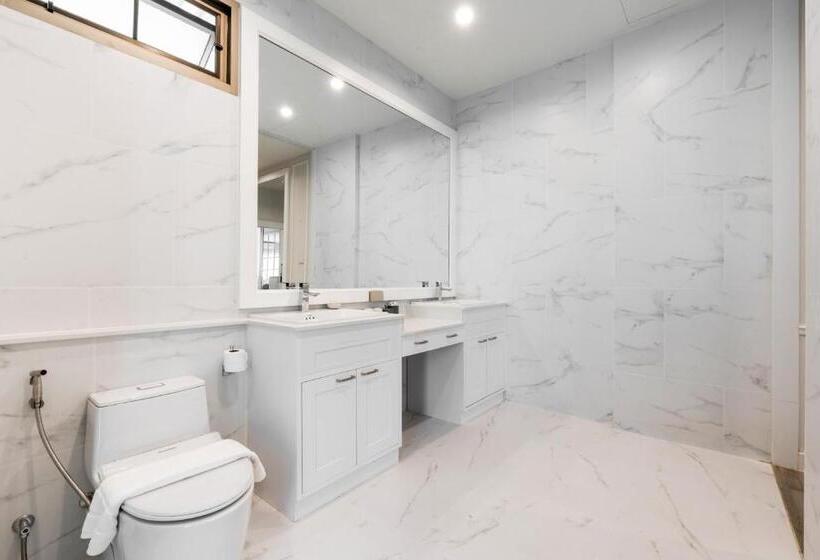 디럭스 패밀리 룸, Blu Monkey Pooltara Krabi Hotel & Villas Pet Friendly