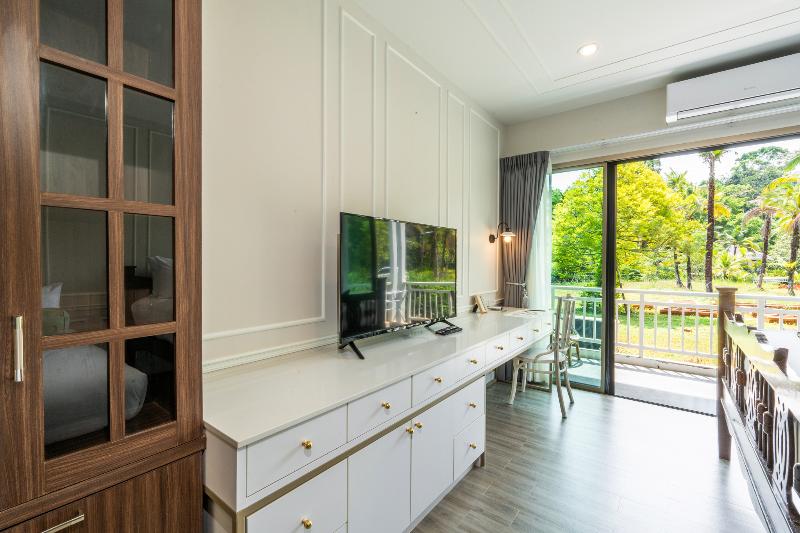 디럭스 패밀리 룸, Blu Monkey Pooltara Krabi Hotel & Villas Pet Friendly