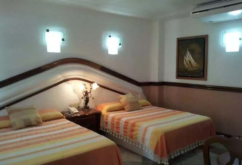 スタンダード4人部屋, Canadian Resort Huatulco