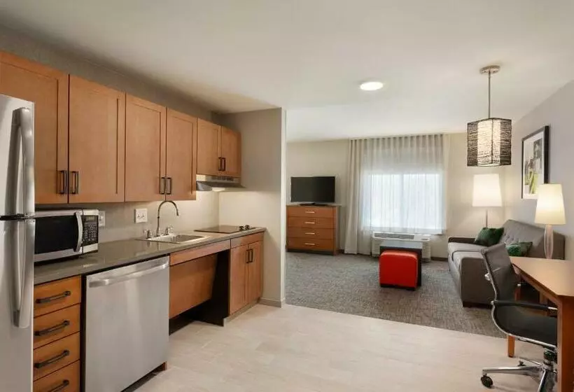 キングサイドベッドのスタンダードワンルーム, Homewood Suites By Hilton Syracuse  Carrier Circle