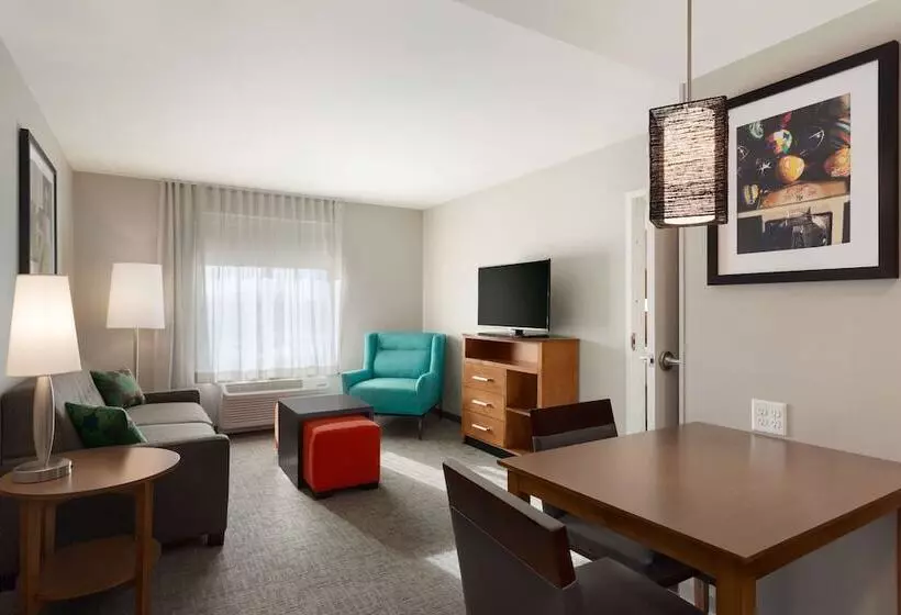スイート, Homewood Suites By Hilton Syracuse  Carrier Circle