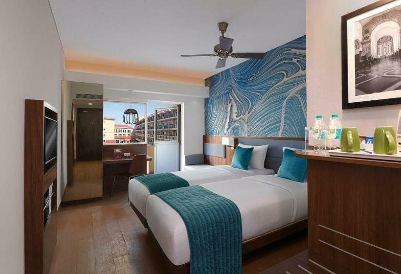 Номер Deluxe, Ibis Styles Goa Calangute   An Accor Brand