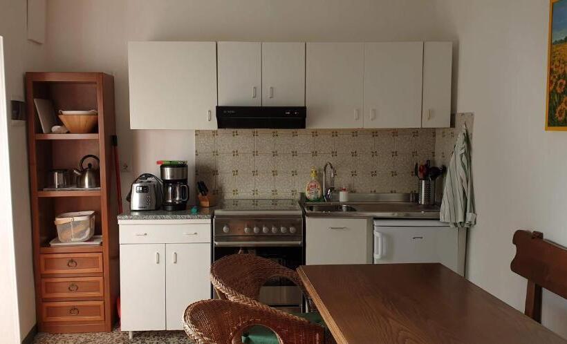 1 Bedroom Apartment River View, La Turr De Mezz