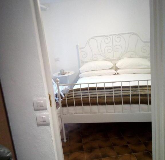 一楼标准间, La Turr De Mezz