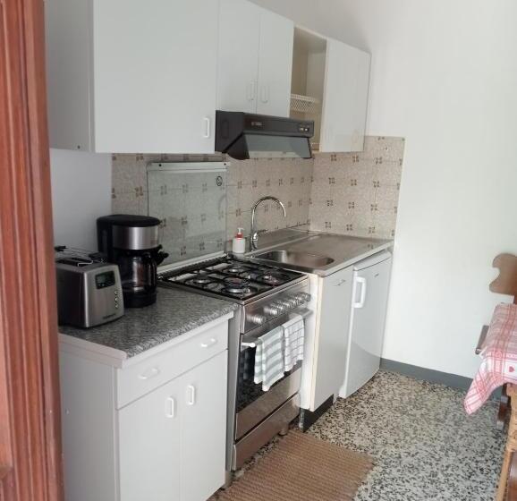 1 Bedroom Apartment River View, La Turr De Mezz