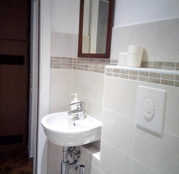 一楼标准间, La Turr De Mezz