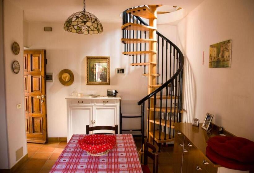 1 Bedroom Apartment Lake View, La Turr De Mezz