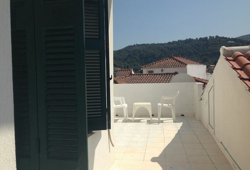 Studio Standard, Lito