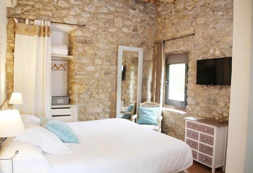 基本间, Mas Carreras 1846