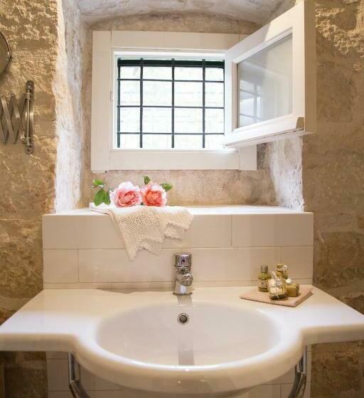 اتاق استاندارد سه نفره, Masseria Cianciò