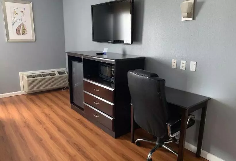 キングサイズベッドのスタンダードルーム, Rodeway Inn & Suites Port Arthur   Groves