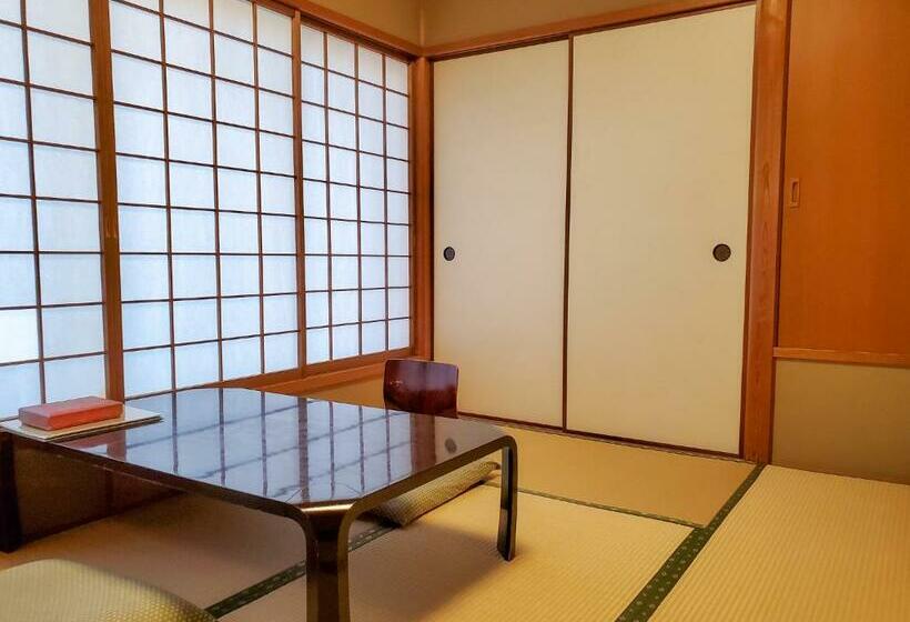 اتاق اکونومی, Ryokan Ryokufuso