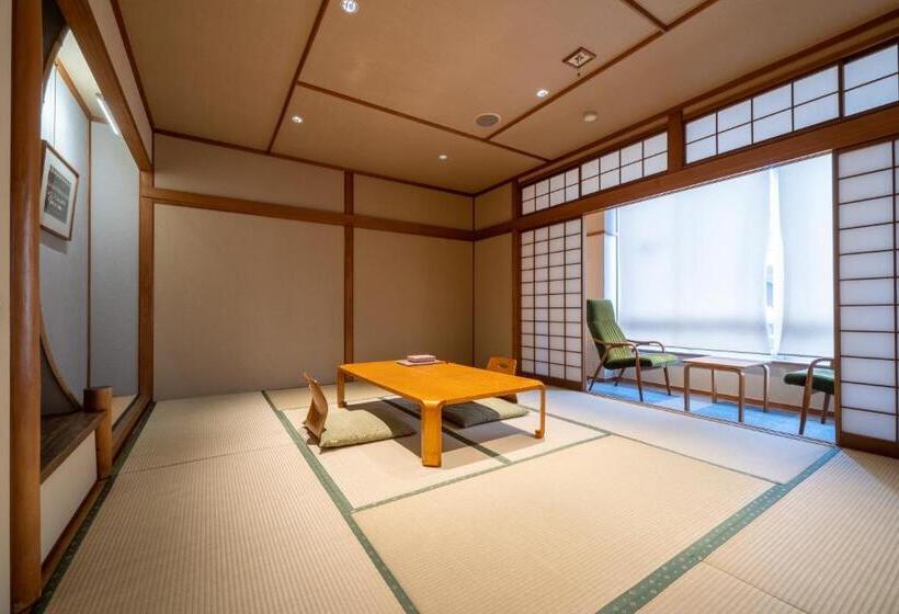 اتاق استاندارد سه نفره, Ryokan Ryokufuso