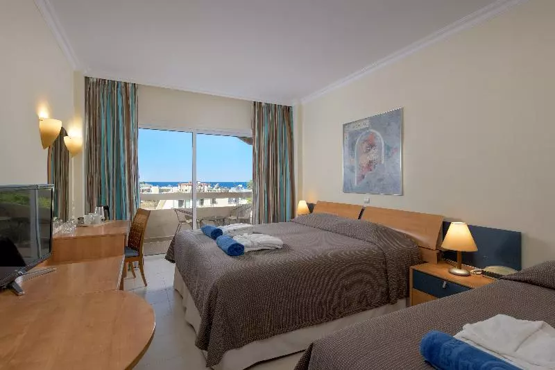 اتاق استاندارد سه نفره, Tempo Inn West Kowloon Hsr Station