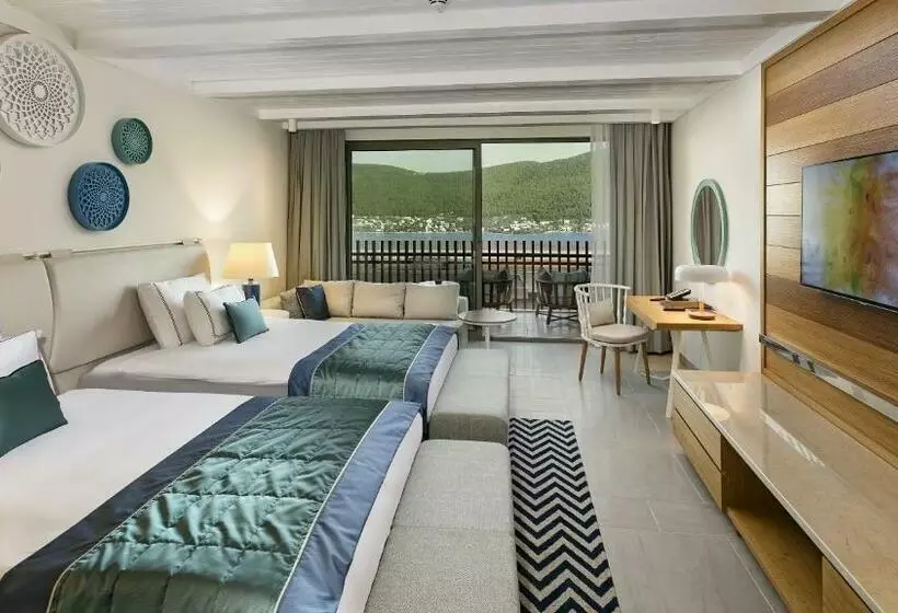 オーシャンビュースーペリアールーム, Titanic Luxury Collection Bodrum