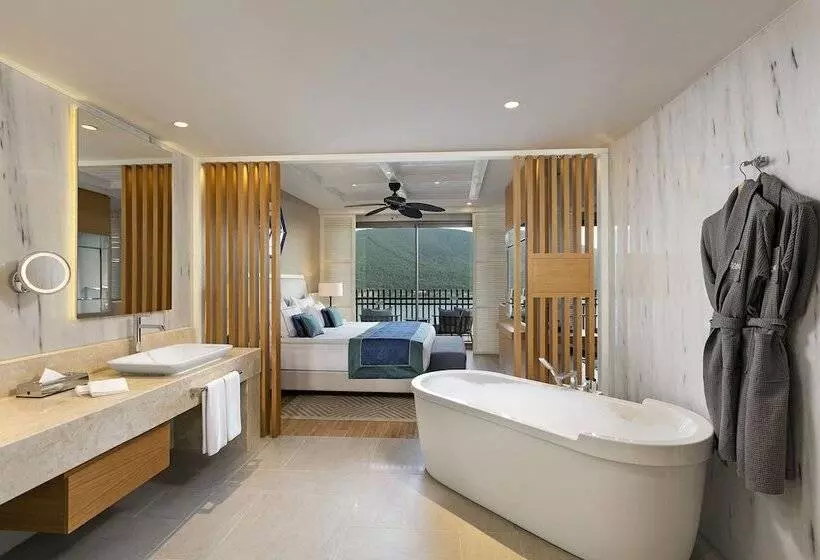 オーシャンビューデラックスルーム, Titanic Luxury Collection Bodrum