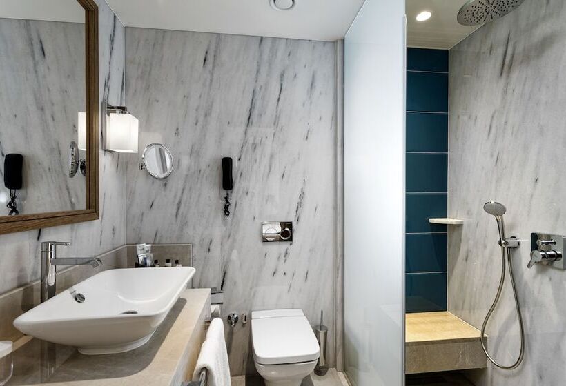 غرفة عائلية, Titanic Luxury Collection Bodrum