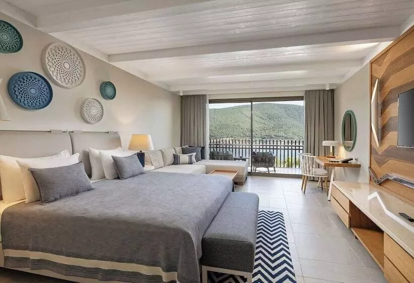 オーシャンビュースーペリアールーム, Titanic Luxury Collection Bodrum