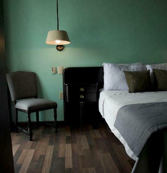 スタンダードスタジオ, Lusitania Suites