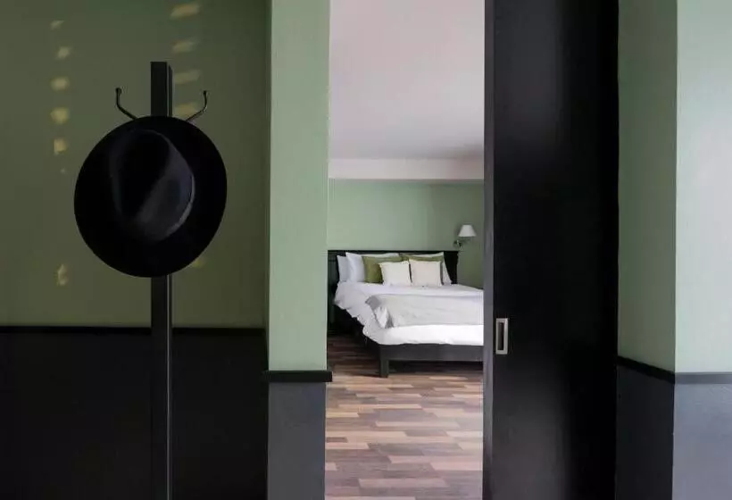 ジュニアスイート, Lusitania Suites