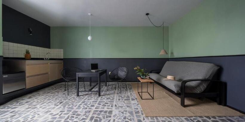 ジュニアスイート, Lusitania Suites