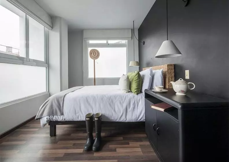 スイート, Lusitania Suites