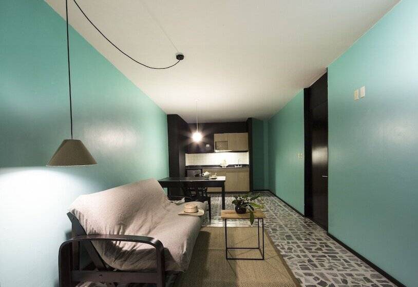 スーペリアースイート, Lusitania Suites