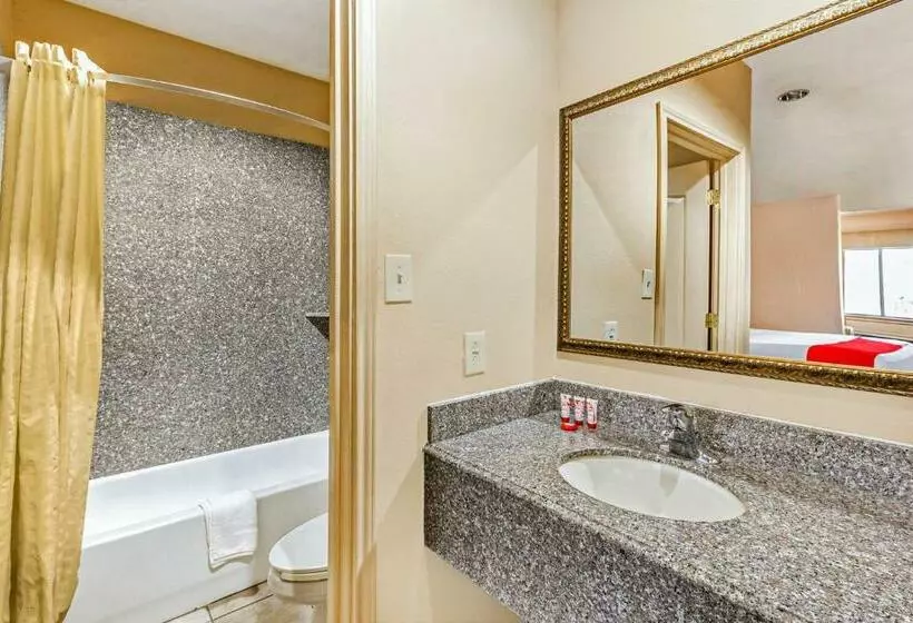 Deluxe-huone King-vuode, American Inn & Suites