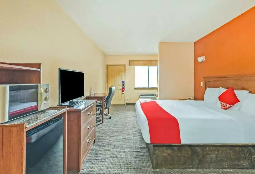 Deluxe-huone King-vuode, American Inn & Suites
