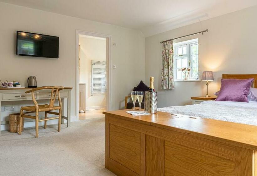 חדר דחוקס עם מיטת קינג, Slades Farm