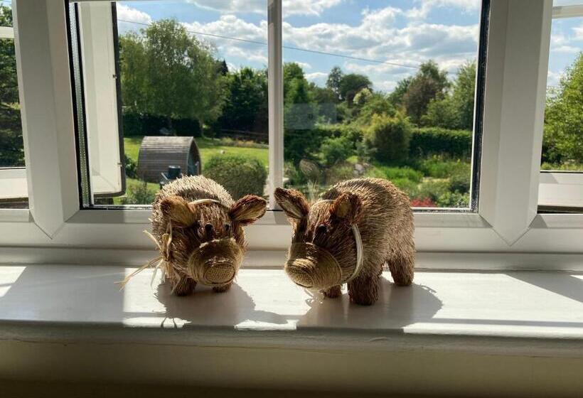 스탠다드 룸 킹사이즈 침대, Slades Farm