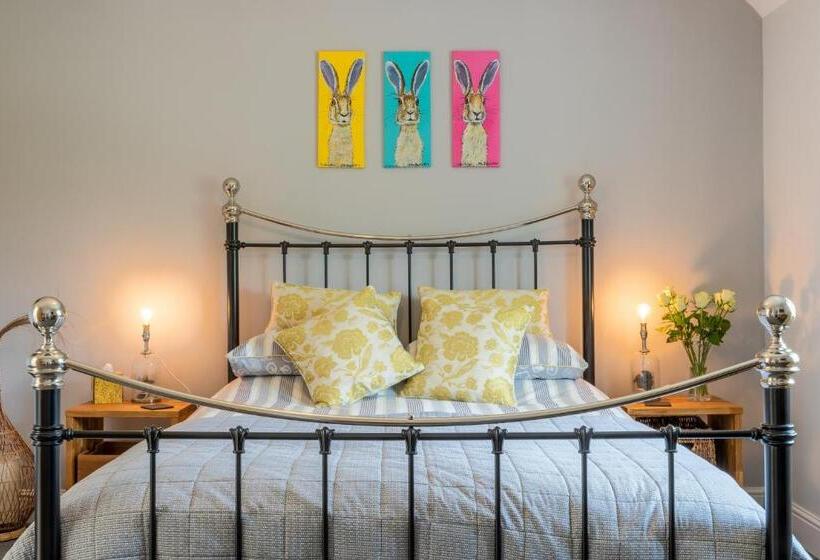 스탠다드 룸 킹사이즈 침대, Slades Farm