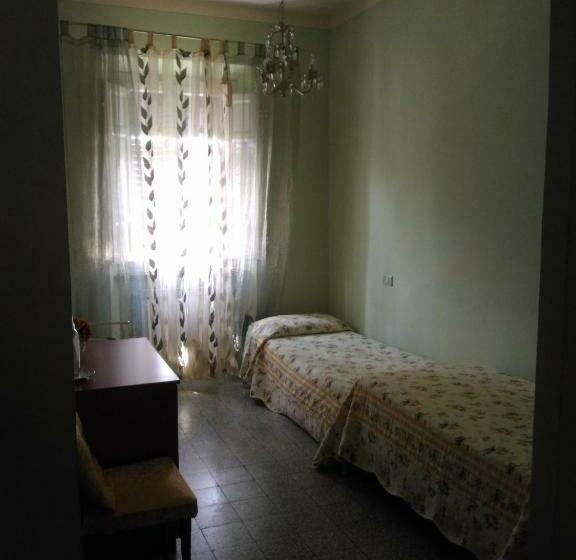 اتاق کلاسیک چهارنفره, Angelini