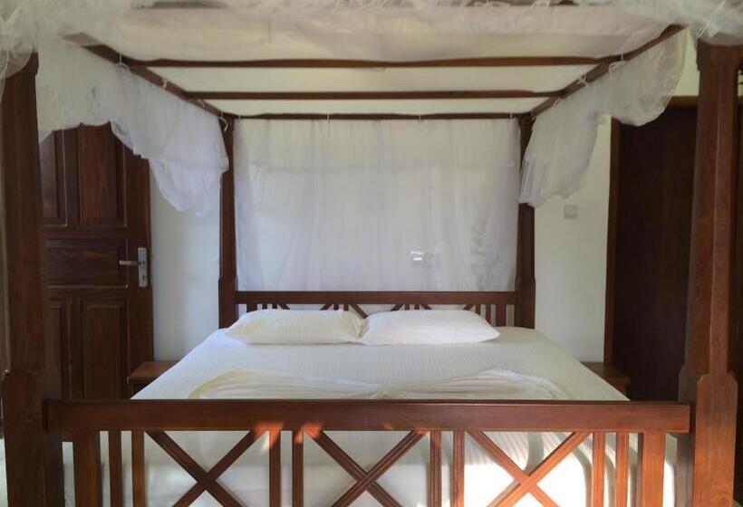 Номер Deluxe, Coconut Bar Sea Lodge