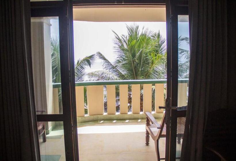 Номер Deluxe Вид на Море с Балконом, Coconut Bar Sea Lodge