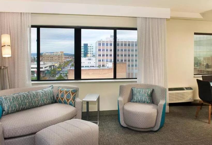 スイート, Courtyard By Marriott Seattle Everett Downtown